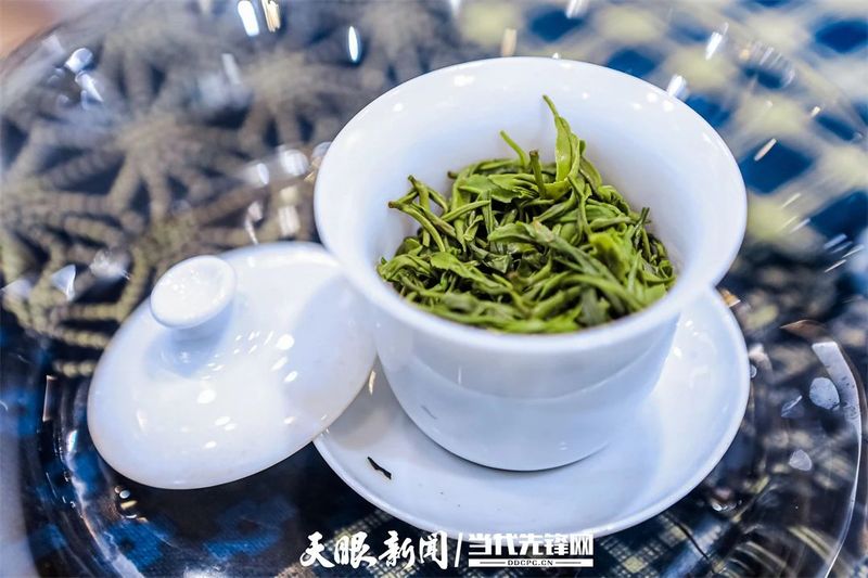 关于一盏茶里品非遗 文博会上的贵州“茶”事的最新消息(2)