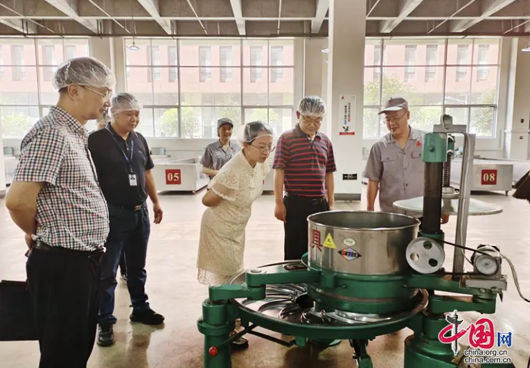 关于四川省市场监管局到泸州市纳溪区调研督导茶叶生产安全工作的内容