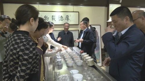 有关于2024年首批武夷山原产地红茶“金骏眉”上市的相关内容(1)