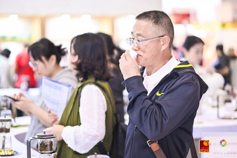 有关于云茶对决·万人参与！“百千万”云茶品鉴活动成功举办！的消息(4)